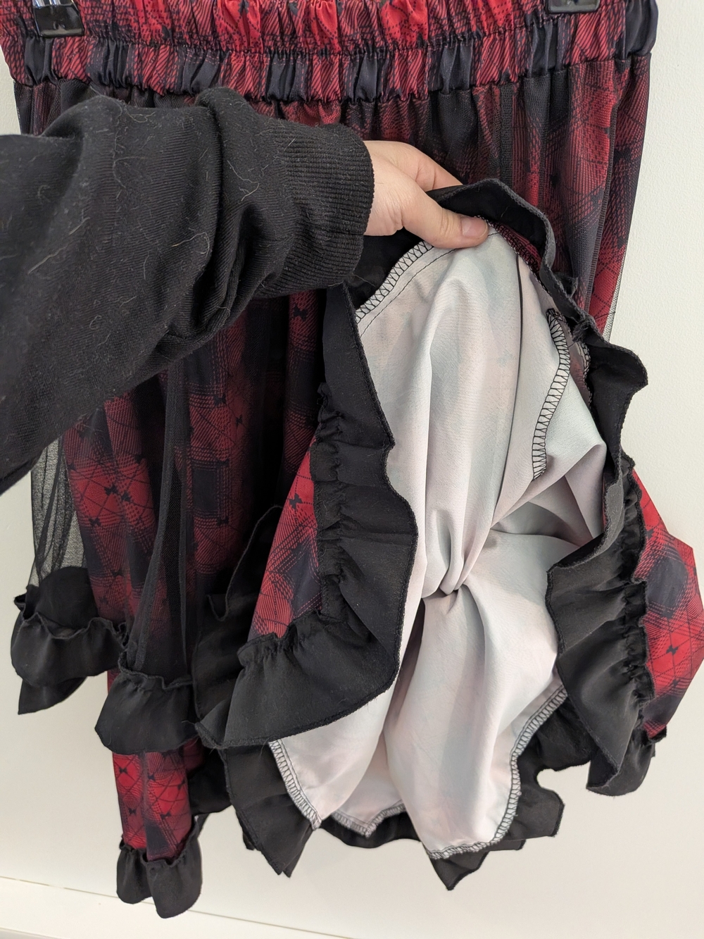 Red and Black Ruffle Mesh Midi Skirt - Women - Picture 5 of 5